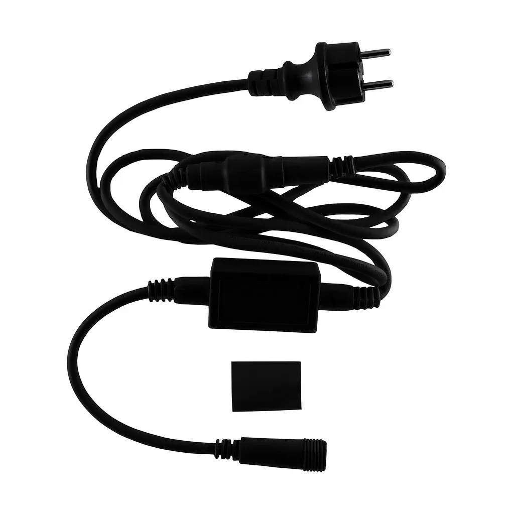 zdroj-cerny-a-kabel