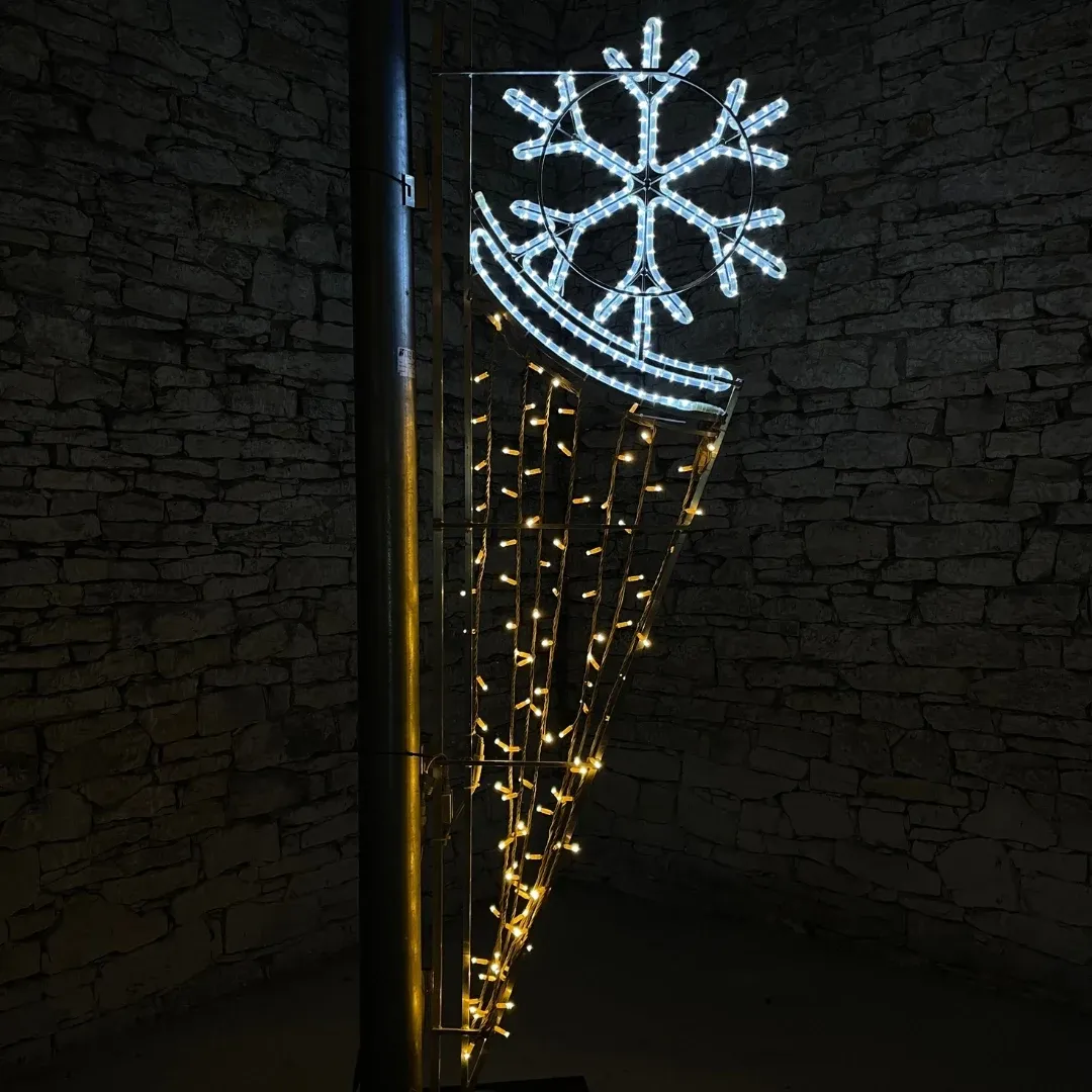 LED fénymotívum, zászló hópehellyel, 0,6x2 m