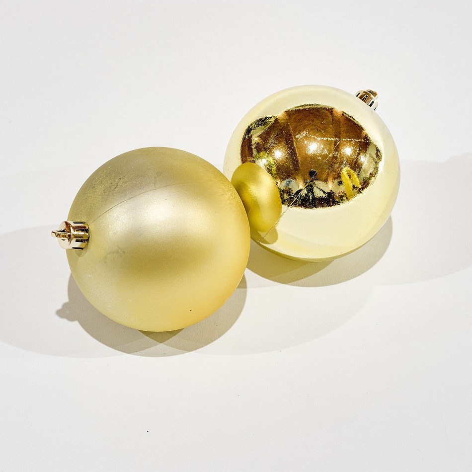 Termelés - Karácsonyi díszek arany 8 cm-es műanyag gömbök, 12× matt, 12× fényes, 24 darabos banner készlet, 12× matt, 12× fényes.
