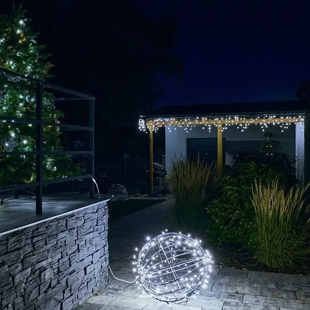 3D LED fénygömb, 100 cm átmérőjű, jégfehér, fekete kábellel