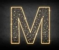 2D LED-es világítótest M betűvel, 120 × 120 cm, meleg fehér, 36 V, 13 W, 5 kg, 1 db, 1 db