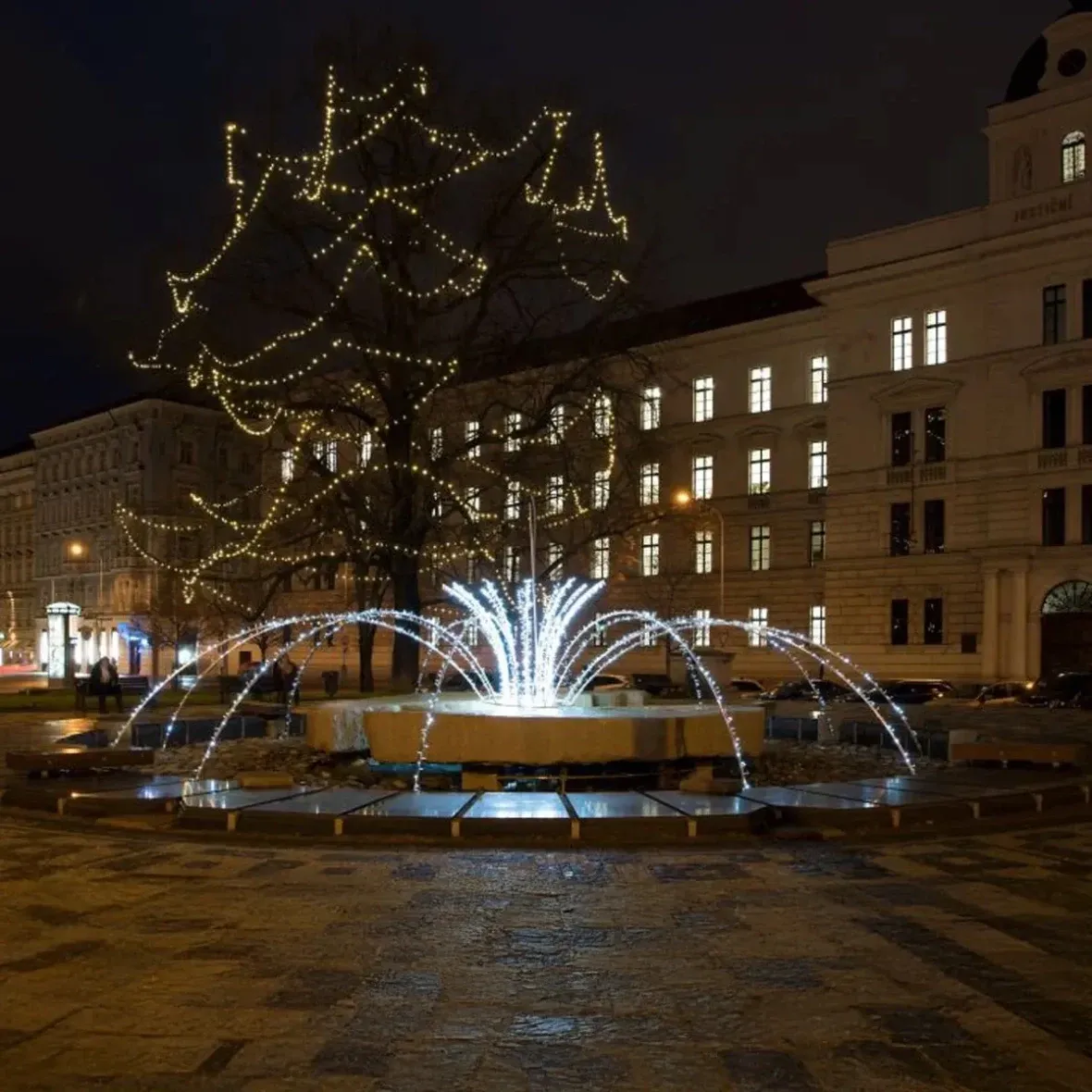 Easy Fix 3D LED fényszökőkút Ø 500 cm, jégfehér, álló, alumínium, állva