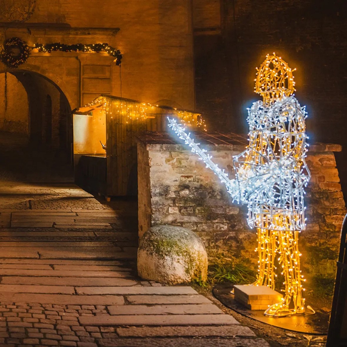 Eco Fix 3D LED Light Knight II, 220 cm, meleg és jégfehér, alumínium