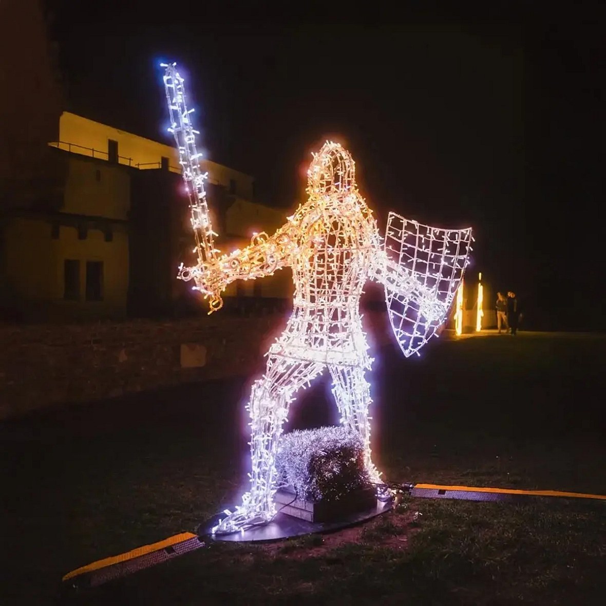 Twinkly 3D LED-es fénylovag RGB, 215 × 220 cm, alumínium