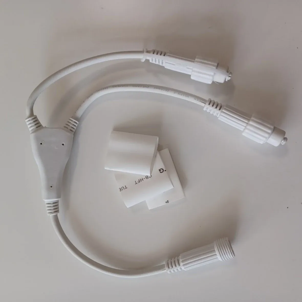 Eco Fix T elosztó, 2 kimenet, fehér, 36 V